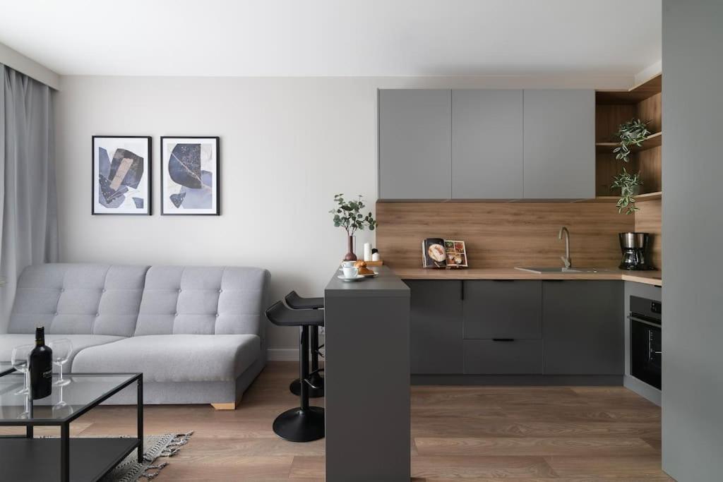 Easy Rent Apartments - Wettera II Lublin Luaran gambar